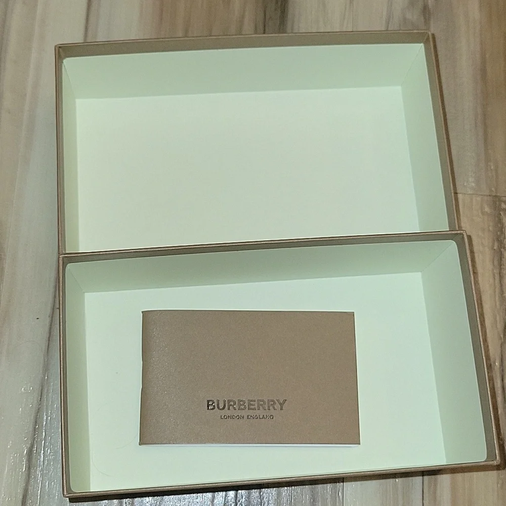 Burberry Sunglasses Box
